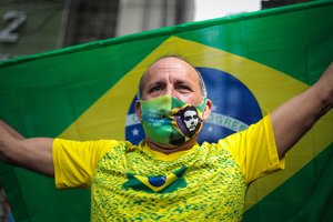 Brazilijoje surengti protestai dėl J. Bolsonaro nesugebėjimo suvaldyti koronaviruso krizę