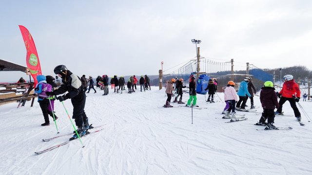 Džiugios žinios išsiilgusiems žiemos pramogų – atidaromi lauko slidinėjimo centrai