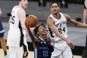 J. Valančiūnas dar nežaidė, bet „Grizzlies“ pratęsė pergalių seriją iki septynių