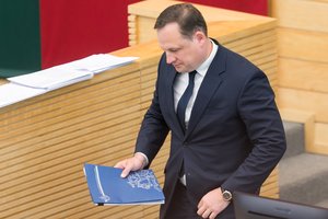 G. Nausėda priėmė Lietuvą į teismą padavusio teisėjo E. Pašilio priesaiką