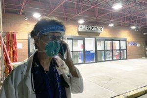 Latvijoje įsigalioja reikalavimas veido skydelius dėvėti tik kartu su kauke