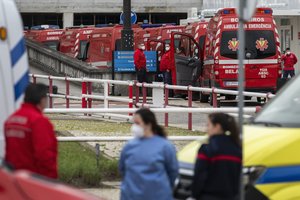 Kalėdų gelbėjimo planas skaudžiai atsirūgo: po švenčių valstybė šaukiasi pagalbos