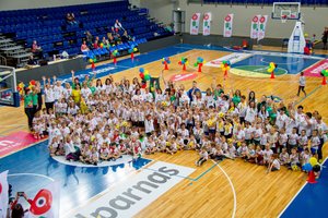 Lietuvos mažųjų žaidynių starte – pirmosios ponios linkėjimai ir rekordinis dalyvių skaičius