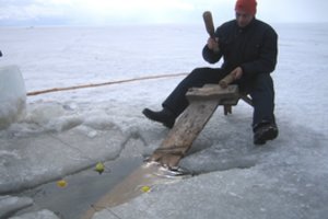 Tarp Lietuvos nematerialaus kultūros paveldo vertybių – ir poledinė bumbinamoji žvejyba