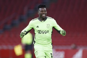 Smūgis „Ajax“: klubo vartininkas diskvalifikuotas už dopingo vartojimą