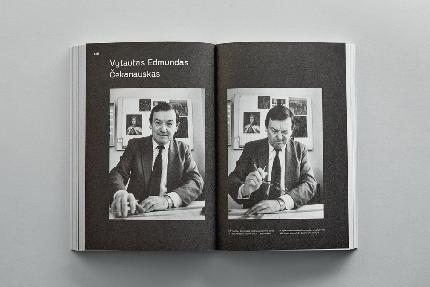 Knygos „Lietuvos architektai pasakoja apie sovietmetį: 1992 m. įrašai“ atvarte – architektas V.E.Čekanauskas. Išleido leidykla „Lapas“.<br>  R.Daškevičiaus nuotr.