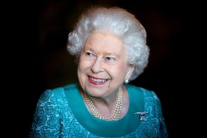 Karalienė Elizabeth II mini 69-ąsias valdymo metines