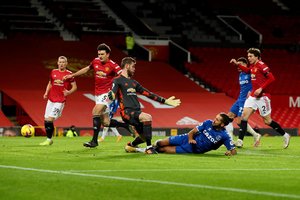 „Manchester United“ paskutinę minutę paleido pergalę ir nepavijo „Premier“ lygos lyderių