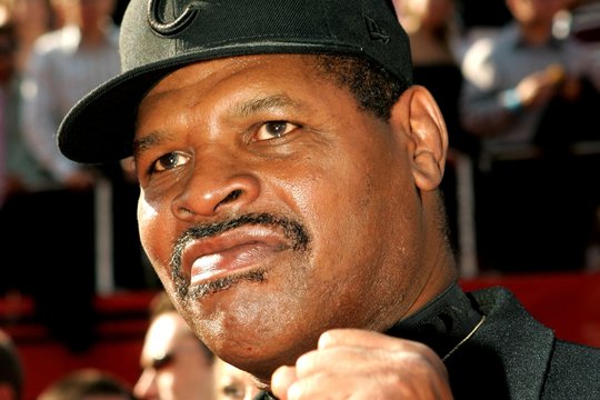 Mirė boksininkas, kuriam buvo pavykę sensacingai įveikti legendinį Muhammadą Ali