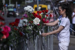 ES ambasadoriai Minske susitiko su protestų metu žuvusių baltarusių artimaisiais