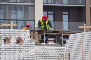 Situacija darbo rinkoje stabilizuojasi, bedarbių jau skaičiuojama mažiau