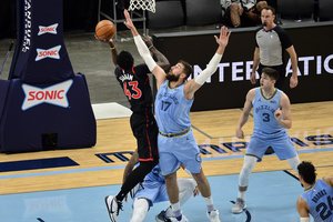 Žvėriškas J. Valančiūno pasirodymas: sužaidė geriausią sezono mačą