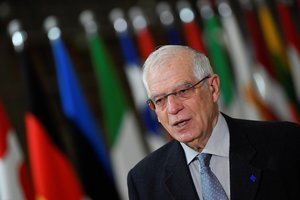 ES pradeda svarstyti galimybę paskelbti Rusijai naujų sankcijų