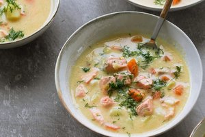 Tiršta ir soti lašišos sriuba: nenusivilsite išbandę šį receptą