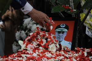 Tyrėjai: Indonezijoje sudužusiame lėktuve pasireiškė variklių valdymo „anomalija“