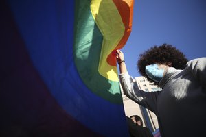 Tos pačios lyties asmenų pora kovoja dėl pilietybės jų kūdikiui suteikimo ETT