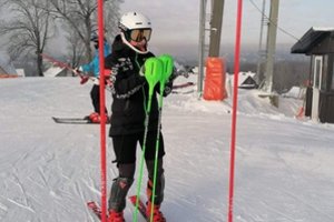 Anykščių kalno valdovė vietoj pagalbos pasaulio čempionato dalyvei ilgai rodė špygą