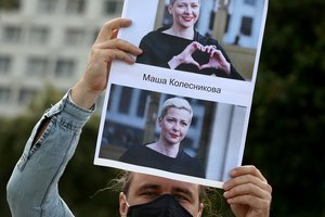 Baltarusijoje du opozicionieriai apkaltinti sąmokslu ir ekstremistinio darinio įkūrimu