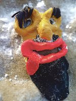 Pasidryk pats: Užgavėnių kaukės iš binto ir gipso