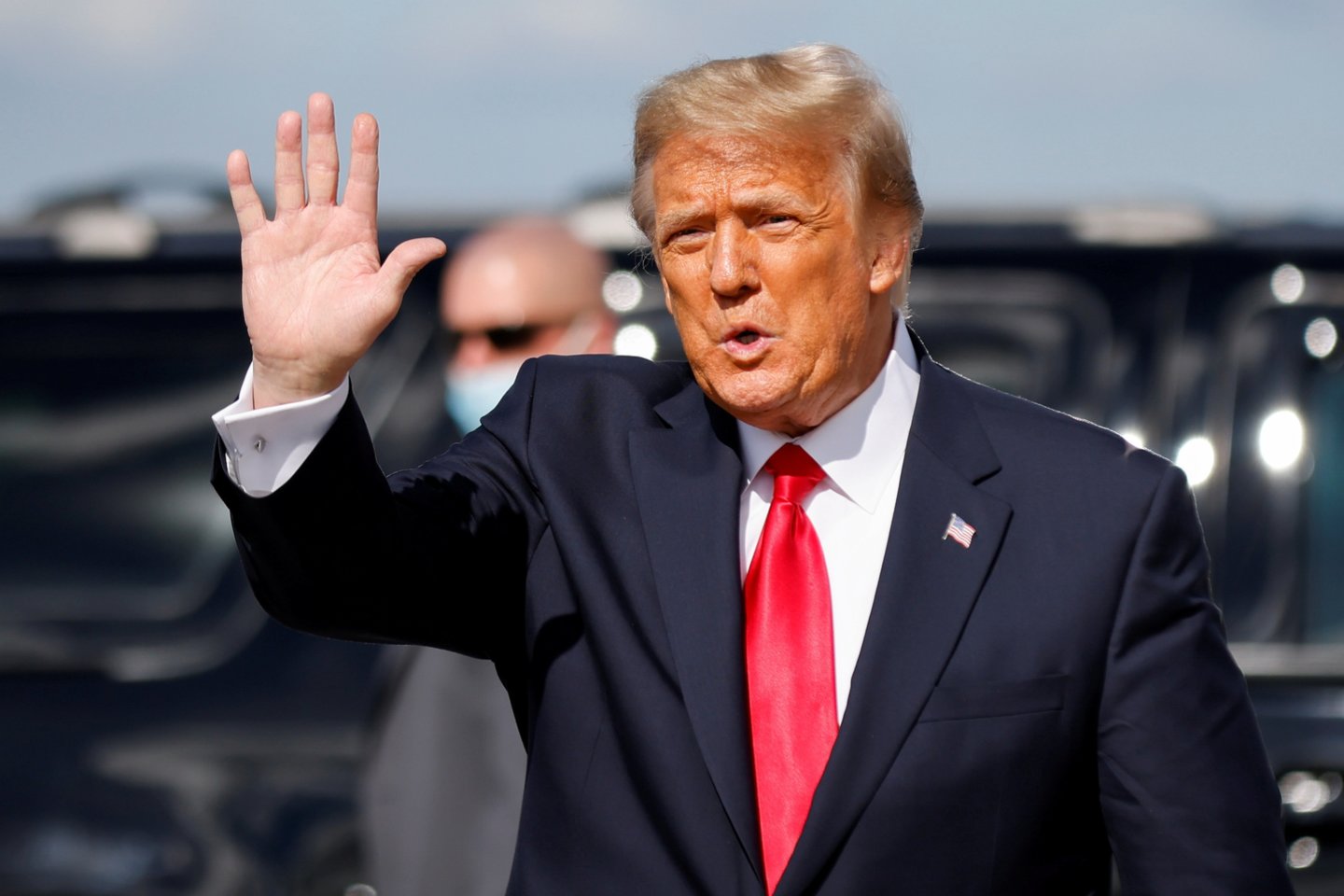 D.Trumpas.