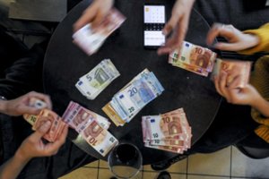 Paramos nukentėjus nuo pandemijos prašo ir įspūdingus rezultatus parodžiusios įmonės 