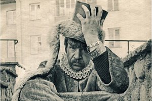 Juozas Erlickas klausosi senelės pasakos su laiminga pabaiga