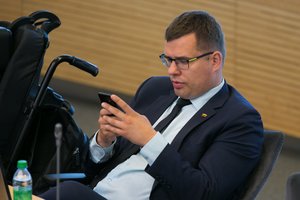 L. Kasčiūnas prašo R. Karoblio patikslinti informaciją dėl AOTD vado skyrimo proceso