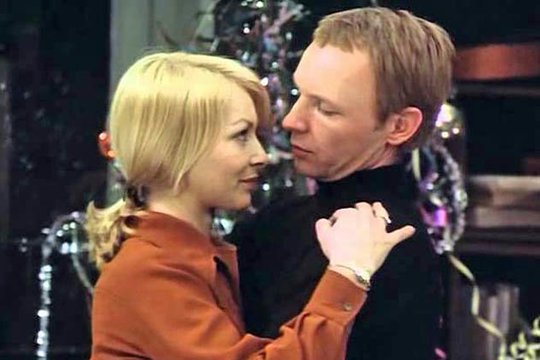 Mirė kultinio filmo „Likimo ironija arba po pirties“ žvaigždė