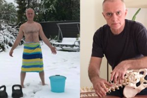 Tarp ledinių maudynių entuziastų ir olimpinės rinktinės gydytojas D. Barkauskas