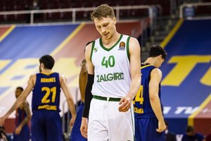 Šaras pamokė mylimą „Žalgirį“ – „Barcelona“ namie sudaužė Kauno klubą