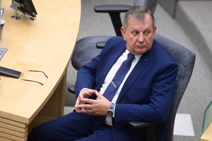 Prokuroras apskundė sprendimą dėl parlamentaro Č. Olševskio patarėjos