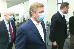 Seimą palikęs R. Karbauskis privilegijų neatsisako: nenori grąžinti diplomatinio paso