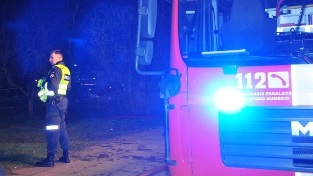 Trakų rajone per gaisrą sudegus dviem broliams – suimtas nužudymu įtariamas jų sūnėnas 