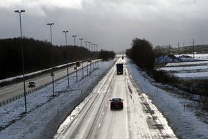 Ekspertai kritikuoja europinės kelių rinkliavos sistemos diegimą: bijo, kad pasikartos „e-sveikatos“ likimas