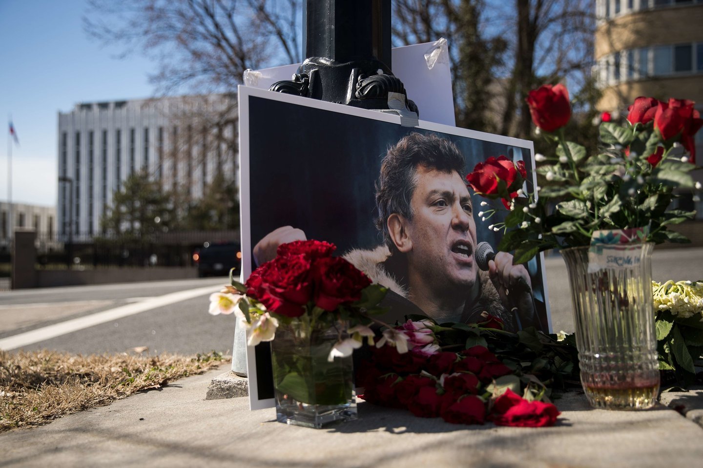 2015 m. Maskvos centre nušautas Rusijos politikas, vienas opozicijos prezidento Vladimiro Putino valdymui vadovų Borisas Nemcovas (55 m.).