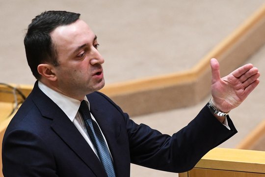 Gruzijos parlamentas patvirtino premjeru I. Garibašvilį