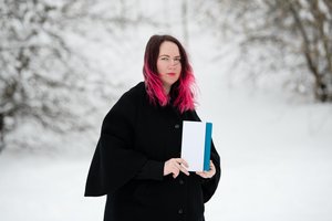 Poetės A. Kaziliūnaitės knygoje „Jūros nėra“ – paradoksų estetika, o pavadinimas išgautas atspindžio principu