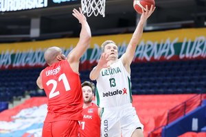 Po sunkiai iškovoto kelialapio į Europos čempionatą – iškalbinga V. Kariniausko žinutė