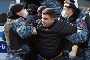 Jerevano centre per antivyriausybinę protesto akciją sulaikyti 57 žmonės