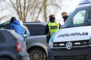 Beveik 2 tūkst. vykusiųjų per sieną su Lenkija neužpildė NVSC anketų