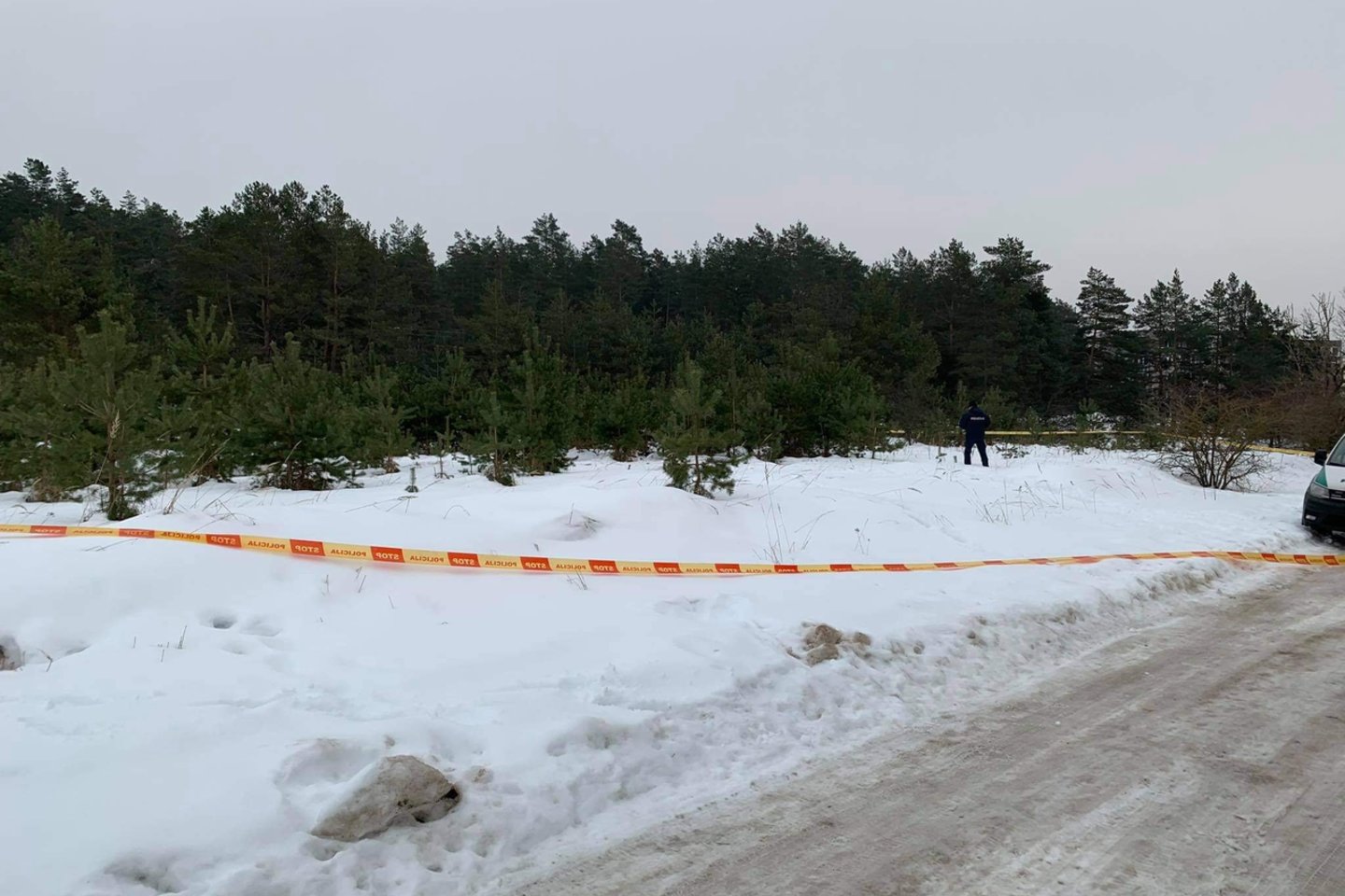 Dingusio Utenos savivaldybės administracijos direktoriaus kūnas rastas parke.<br> Š.Dvarecko nuotr.