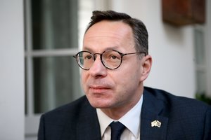 Po skandalu virtusios kelionės į Gruziją grįžęs Ž. Pavilionis prakalbo apie „šmeižto vežimus“