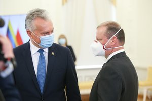 S. Skvernelis siūlo išbraukti draudimą kriminalinę žvalgybą taikyti prezidentui