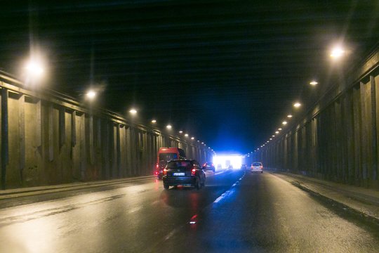 Kreipiasi į sostinės vairuotojus: važiuodami pro Geležinio Vilko g. tunelį būkite labai atsargūs