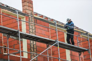 Keičiasi tvarka: darbdaviai turės pranešti apie visus Lietuvoje dirbančius užsieniečius