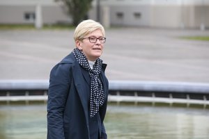 I. Šimonytė: nuo ketvirtadienio lauke galima nedėvėti kaukių, judėti tarp žiedinių savivaldybių