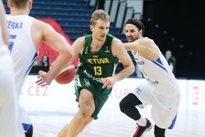 Skeptikus užtildžiusio V. Kariniausko renesansas: lemtinga pažintis, padėjusi pakilti iš dugno