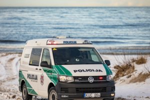 Po žinios apie ribojimus dėl gausiai į paplūdimį plūstančių žmonių – Klaipėdos policijos paaiškinimas