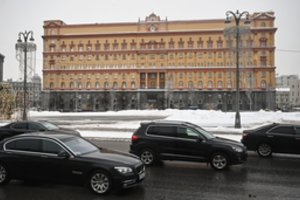 Maskviečiai balsavimu sprendžia, ar sugrąžinti SSRS slaptosios policijos įkūrėjo statulą