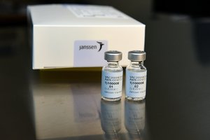 Bahreinas tapo pirmąja šalimi, patvirtinusia „Johnson & Johnson“ vakciną nuo COVID-19